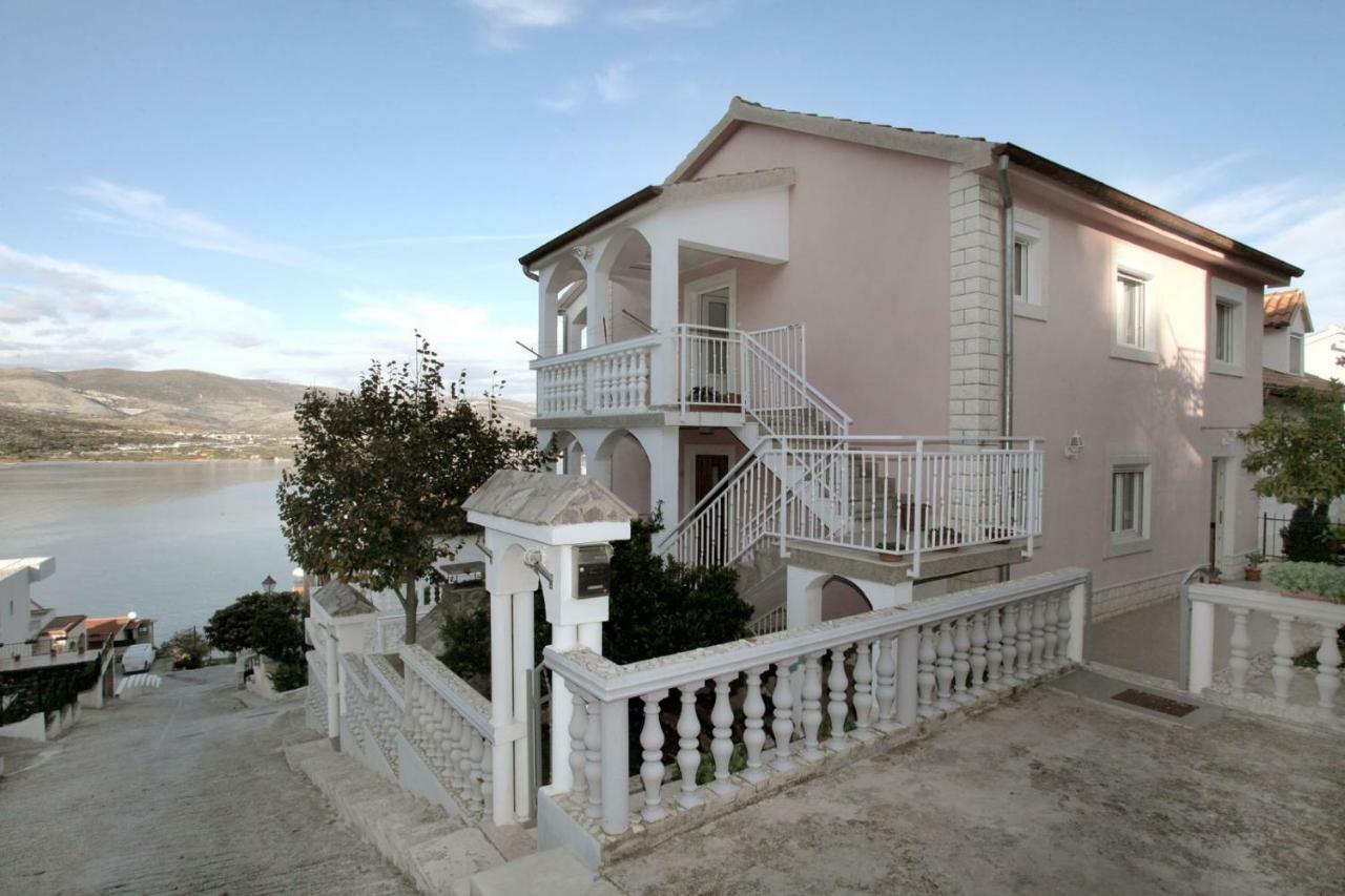 Apartments Maja - Sea View Τρογκίρ Εξωτερικό φωτογραφία
