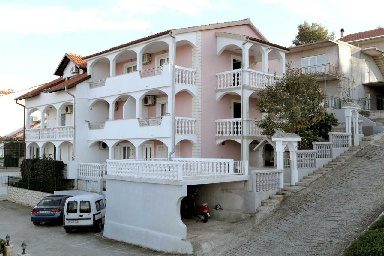 Apartments Maja - Sea View Τρογκίρ Εξωτερικό φωτογραφία